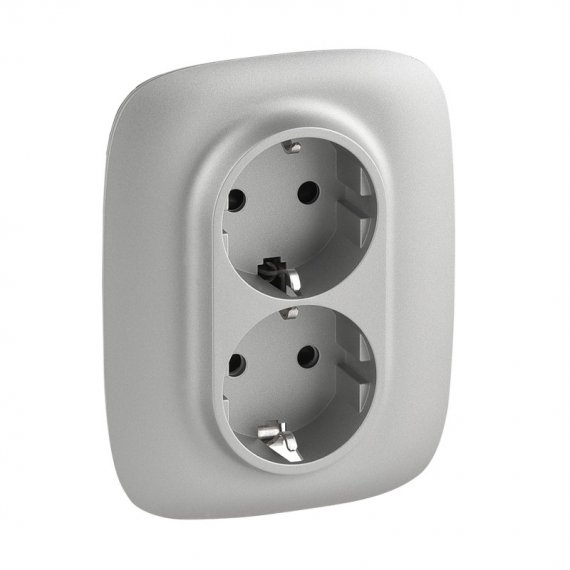 Фотография товара 'Legrand Valena ALLURE Силовая розетка двойная 2х2К+З 16А 250В с лицевой панелью 753926'