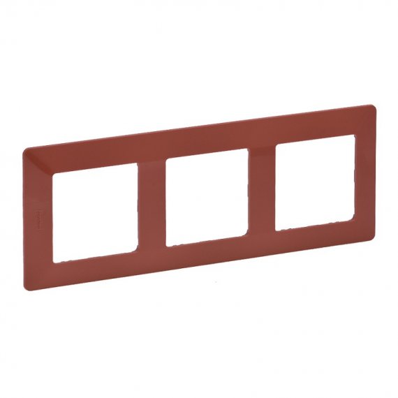 Фотография товара 'Legrand Valena LIFE Рамка 3-постовая универсальная 754073'