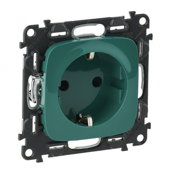 Фотография товара 'Legrand Valena ALLURE Силовая розетка 2К+З 16А 250В с защитными шторками 754982'