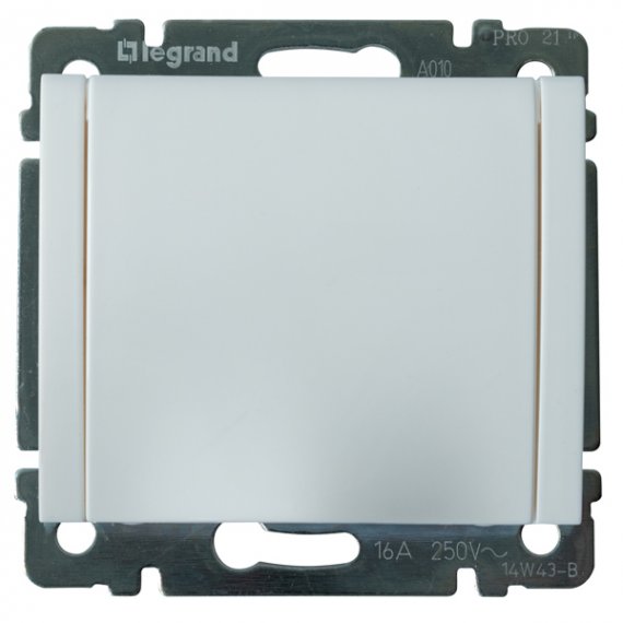 Фотография товара 'Legrand Розетка - Galea Life - немецкий стандарт - 2К+3 - с защитными шторками 771064'