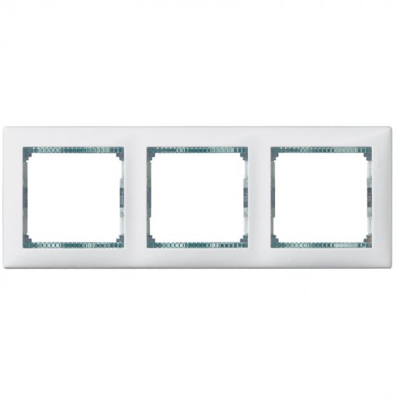 Фотография товара 'Legrand Рамка - Valena - 3 постовая 774463'