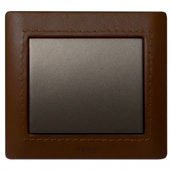 Фотография товара 'Legrand Переключатель на два направления - Galea Life - 10 A - 250 В 775806'