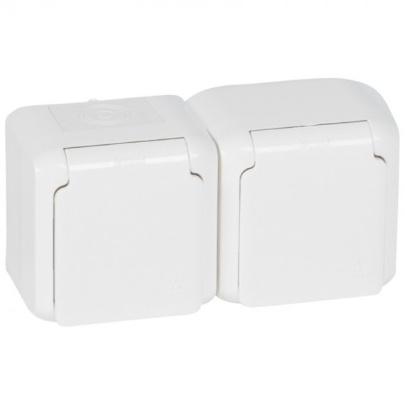 Фотография товара 'Legrand Розетки 2 х 2К+З с защитными шторками - 16 A - 250 В~ - Quteo IP 44 782323'