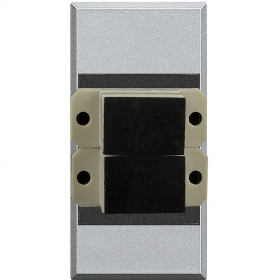 Фотография товара 'Legrand Axolute Двойной Разъём HC4268SC'