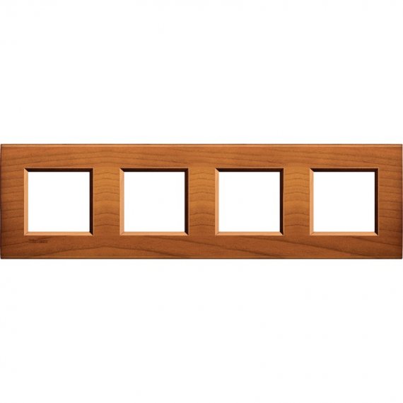 Фотография товара 'Legrand Livinglight Рамка прямоугольная, 4 поста LNA4802M4LCA'