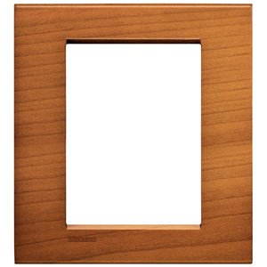 Фотография товара 'Legrand Livinglight Рамка прямоугольная, 3 модуля LNA4803LCA'