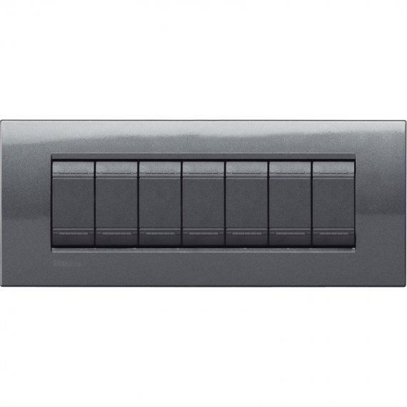 Фотография товара 'Legrand LivingLight Рамка, итальянская модульность, 7 модулей LNA4807AC'