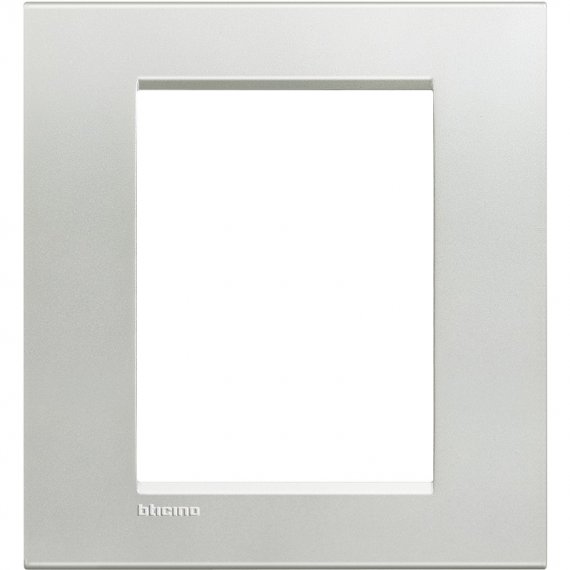 Фотография товара 'Legrand Livinglight Рамка прямоугольная, 3+3 модуля LNA4826AG'