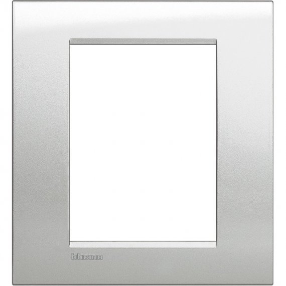 Фотография товара 'Legrand LivingLight Рамка, итальянская модульность, 3+3 модуля LNA4826GL'