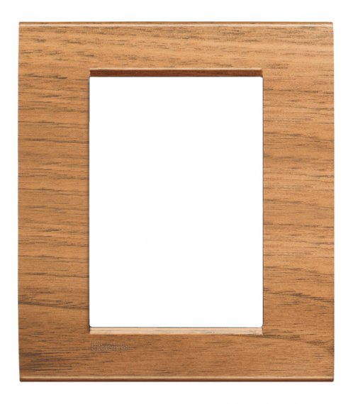 Фотография товара 'Legrand Livinglight Рамка прямоугольная, 3+3 модуля LNA4826LNC'