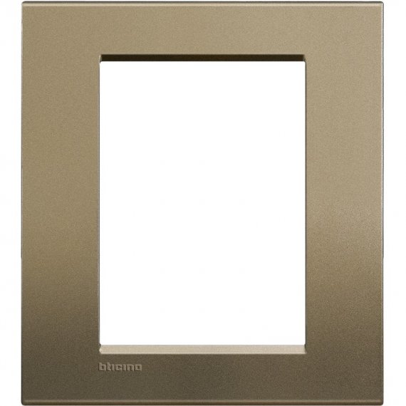 Фотография товара 'Legrand Livinglight Рамка прямоугольная, 3+3 модуля LNA4826SQ'