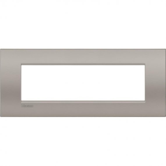 Фотография товара 'Legrand Livinglight Рамка Air, итальянский стандарт 7 модулей LNC4807SB'