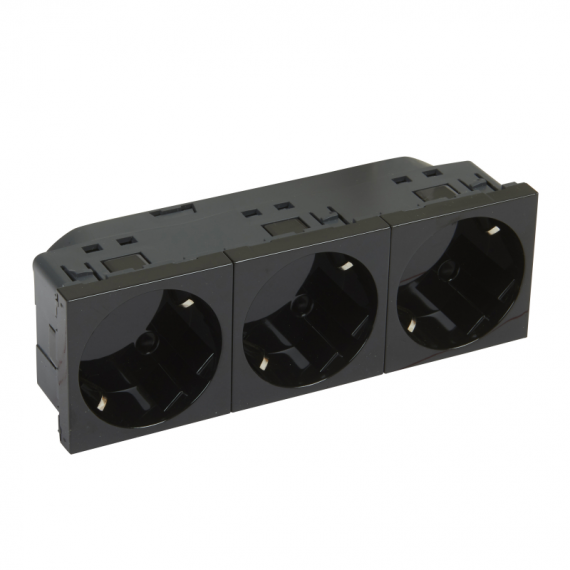 Фотография товара 'Legrand Розетка 3 x 2К+3 под углом 45° 079373'