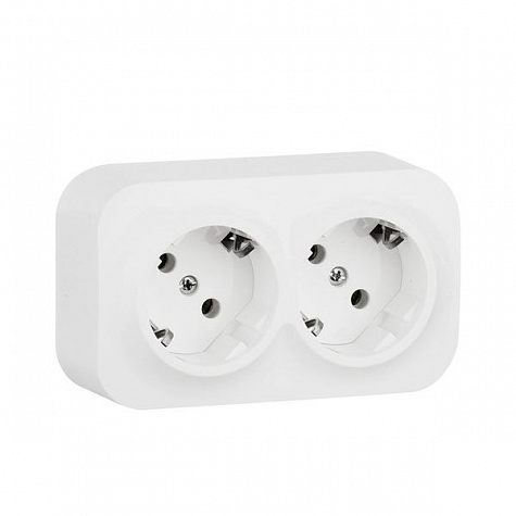 Фотография товара 'Legrand Блок розеток Quteo с предварительным подключением 2x2К+З 782237'