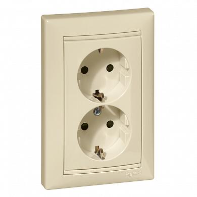 Фотография товара 'Legrand Valena Classic DIY Розетка 2x2К+З, 10/16А, 230/250В 695644'