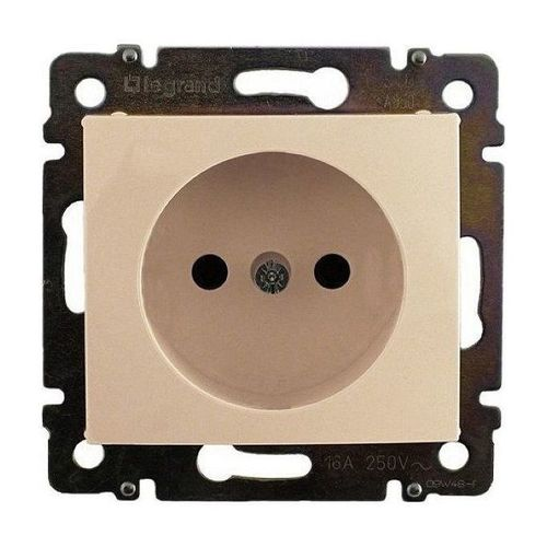 Фотография товара 'Legrand Valena Classic DIY Розетка 2К, 10/16А 230/250В 695611'