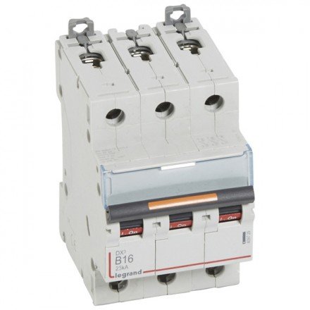 Фотография товара 'Legrand Автоматический выключатель, серия DX3, B16A, 25кА, 3-полюсный 409729'