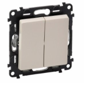 Фотография товара 'Legrand Модуль 2-клавишного переключателя на 2 направления Valena Life 752508'