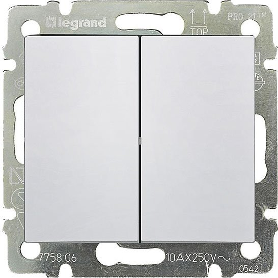 Фотография товара 'Legrand Переключатель на 2 направления Valena 770098'